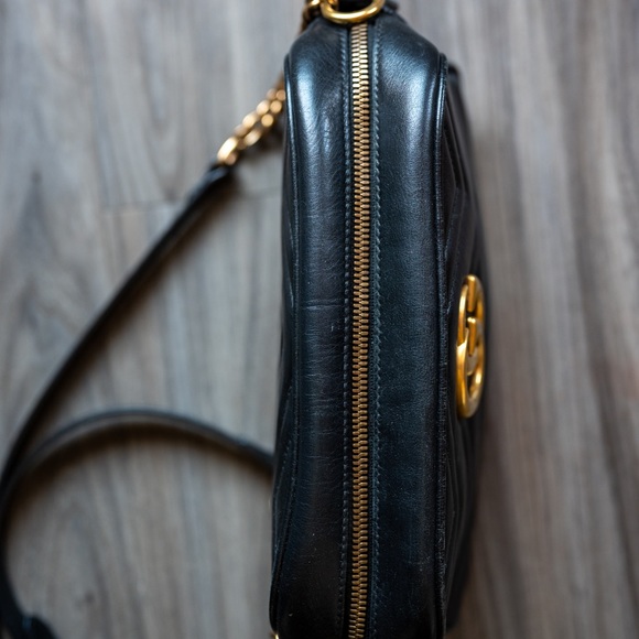 Gucci GG Marmont Small Shoulder Bag in Black - Picture 3 of 11